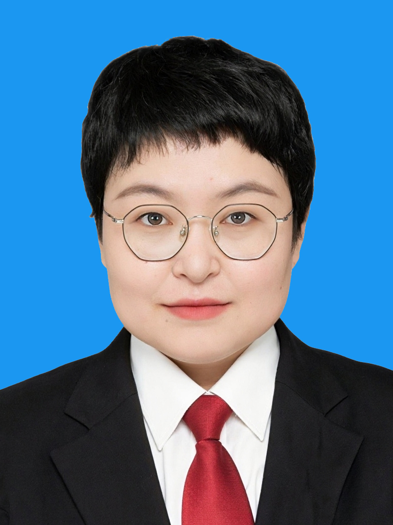 李　婧